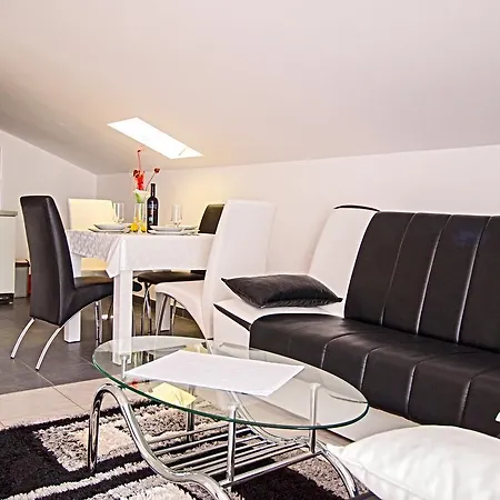 Excellente Belvedere Пула