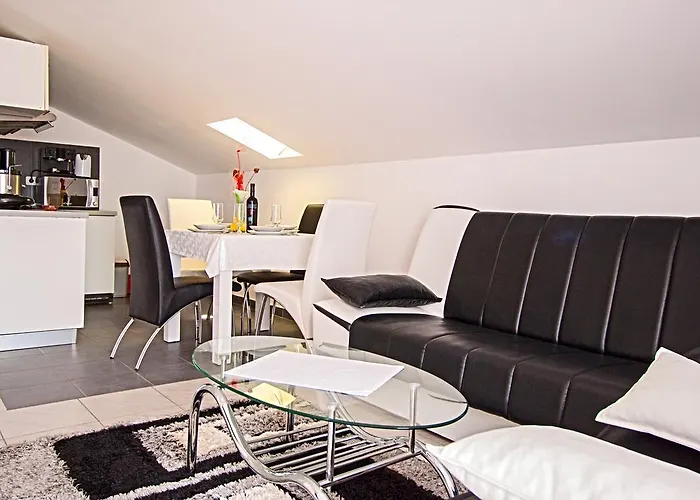 Excellente Belvedere Pula