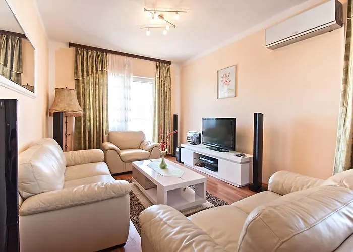 Excellente Belvedere Pula