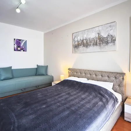 Excellente Belvedere * Pula